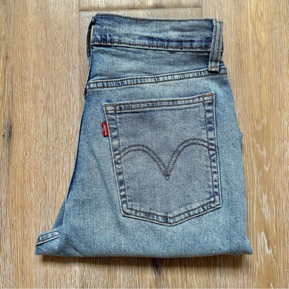 Levi's Wedgie Straight Bridge of Bellflower Jeans Coastal Cowgirl - Size 29 - Picture 9 of 16